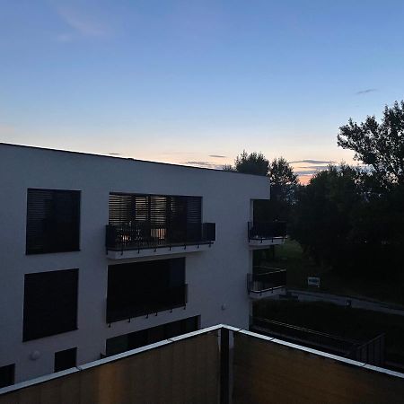Greenbay Apartment With Free Parking Trenčín Exteriör bild