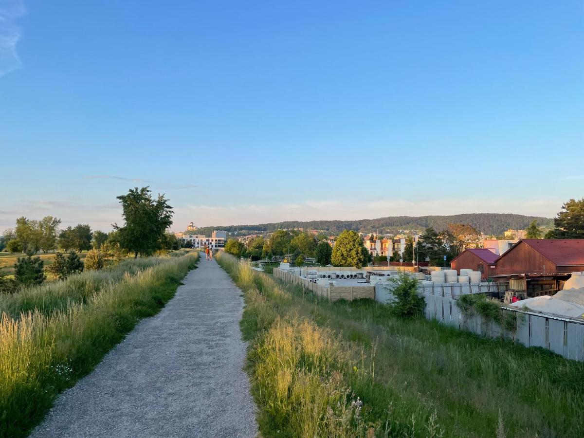 Greenbay Apartment With Free Parking Trenčín Exteriör bild